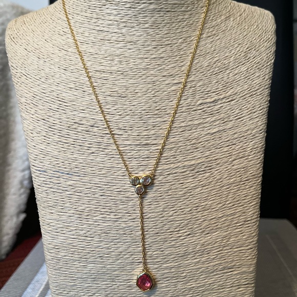 REAL SIMPLE STYLE TALIA NWT YELLOW GOLD-PLATED & PINK/CLEAR CRYSTALS NECKLACE - Picture 4 of 14